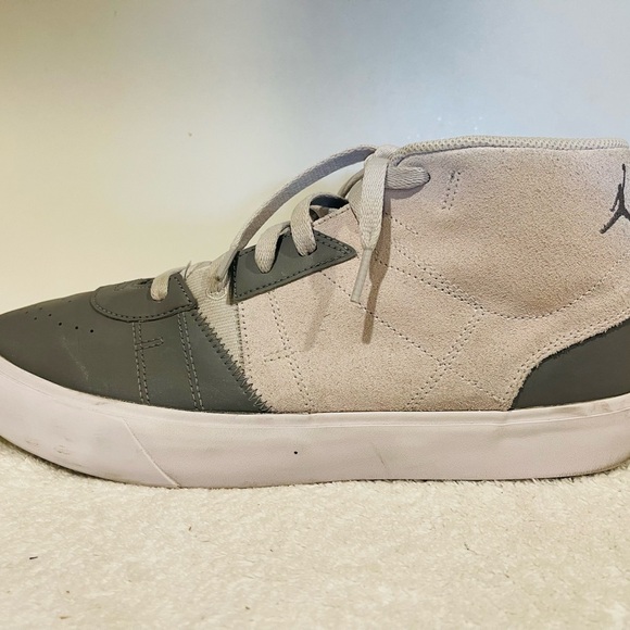 Jordan Series Mid .01 'Iris Whisper Smoke Grey' (DA8026-500), Size: 12 - Picture 7 of 15